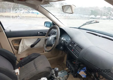 2001 Volkswagen Jetta Gl из США, поврежденный, VIN 3VWRS29M61M013379